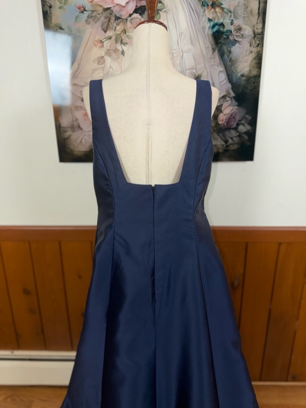 Elegant New Alfred Sung Navy Satin Twill Gown - Picture 5 of 6
